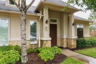 11601 Spring-cypress Rd, Tomball, TX à louer Photo intérieure- Image 1 de 10