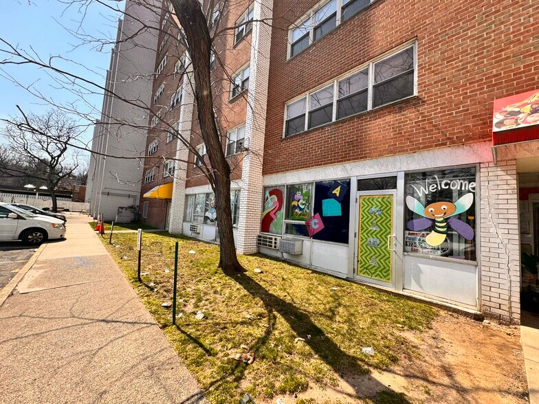 39 E 39th St, Paterson, NJ à vendre - Photo du bâtiment - Image 1 de 5