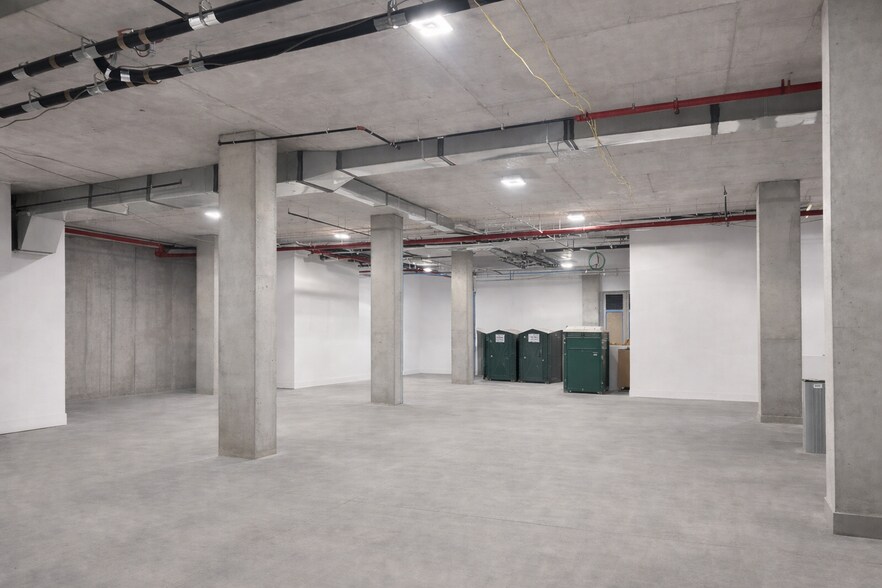 2795 Fulton St, Brooklyn, NY à louer - Photo du bâtiment - Image 3 de 4