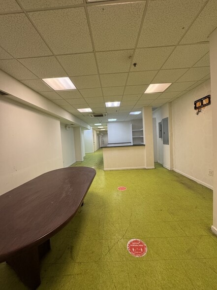 14627 Beech Ave, Flushing, NY for sale - Building Photo - Image 3 of 9