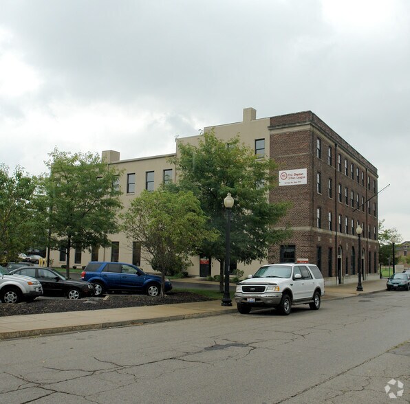 907 W 5th St, Dayton, OH à louer - Photo du bâtiment - Image 2 de 4