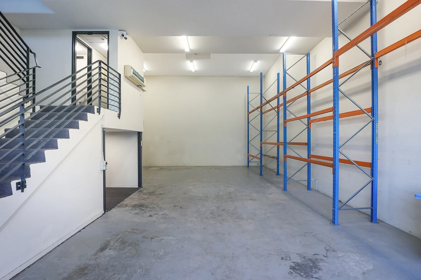 1 Talavera Rd, Macquarie Park, NSW 2113 - Unit 3 - - Interior Photo - Image 1 of 3