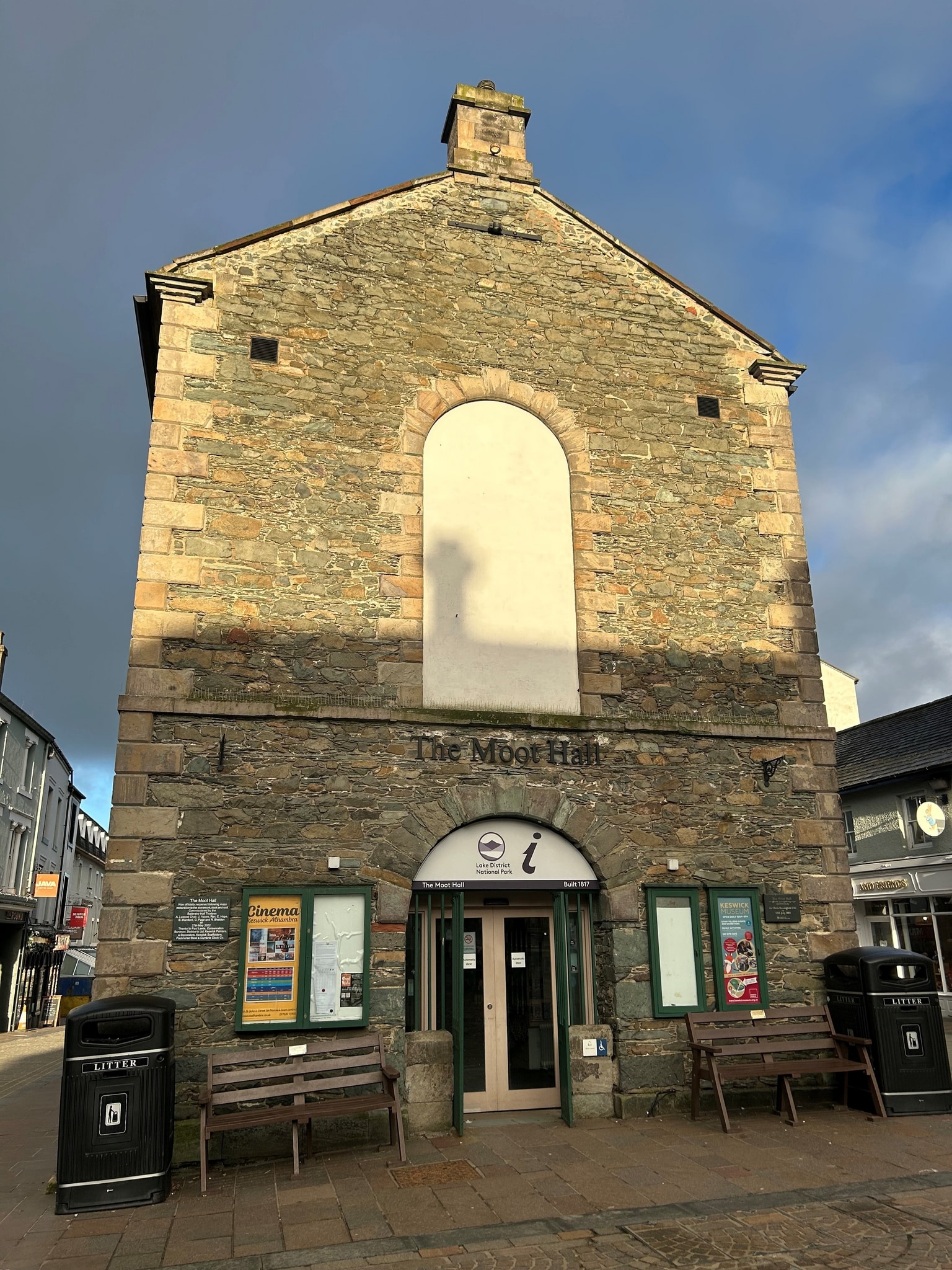 Market Sq, Keswick for lease Primary Photo- Image 1 of 8