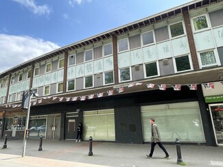 Plus de détails pour 21-31 Queensway, Halesowen - Vente au détail à louer