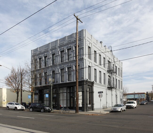 Plus de détails pour 330-338 SE Martin Luther King Jr Blvd, Portland, OR - Bureau, Bureau/Commerce de détail à louer