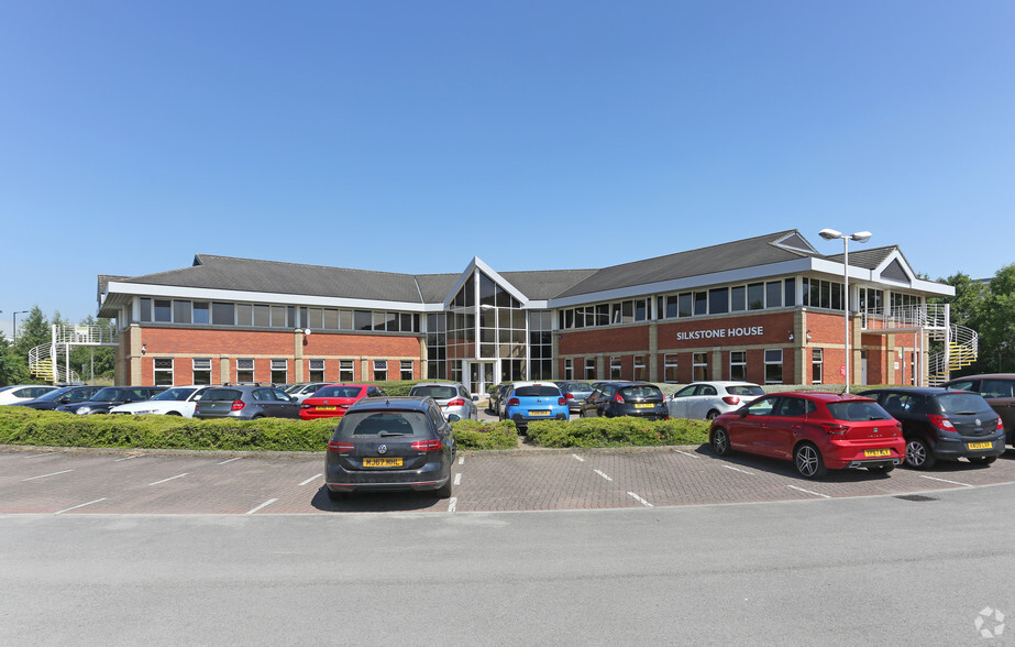 Pioneer Clos, Rotherham for lease - Building Photo - Image 2 of 11