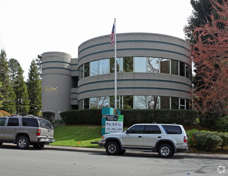 1410 Neotomas Ave, Santa Rosa, CA à louer - Photo du bâtiment - Image 3 de 22