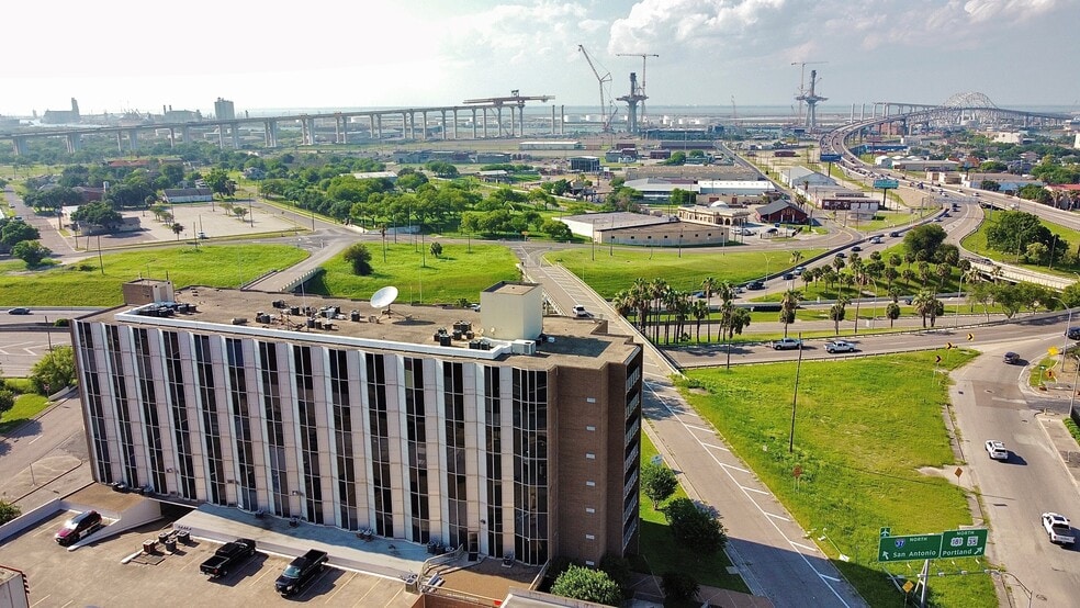 710-724 Buffalo St, Corpus Christi, TX for lease - Aerial - Image 3 of 20