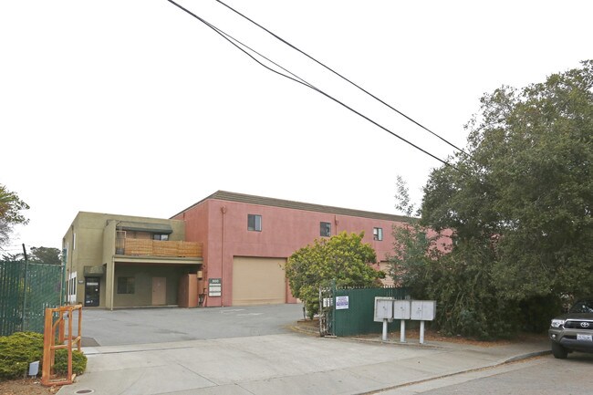 Plus de détails pour 800-804 Estates Dr, Aptos, CA - Industriel à louer