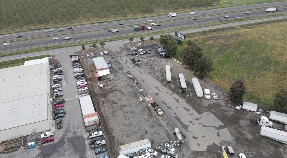 8826 Sparling Ln, Dixon, CA à louer - Photo du bâtiment - Image 3 de 3