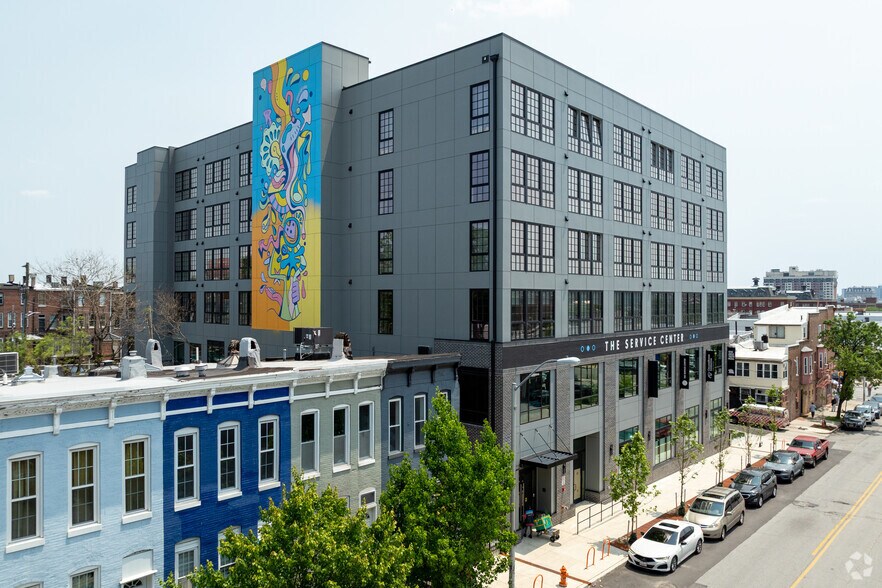 2507 N Howard St, Baltimore, MD à louer - Photo du bâtiment - Image 2 de 16