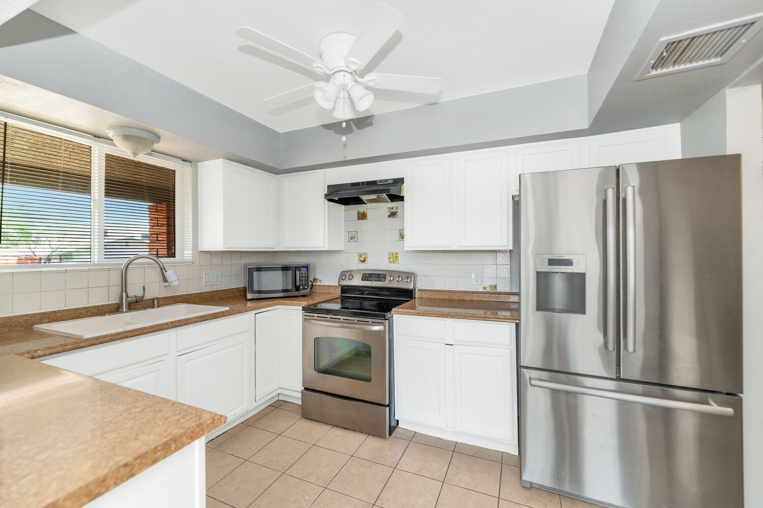 316 E Vogel Ave, Phoenix, AZ à vendre Photo du bâtiment- Image 1 de 70