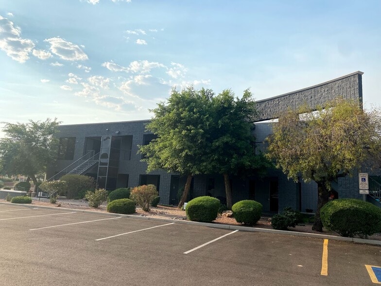 8997 E Desert Cove Ave, Scottsdale, AZ for lease - Building Photo - Image 3 of 15