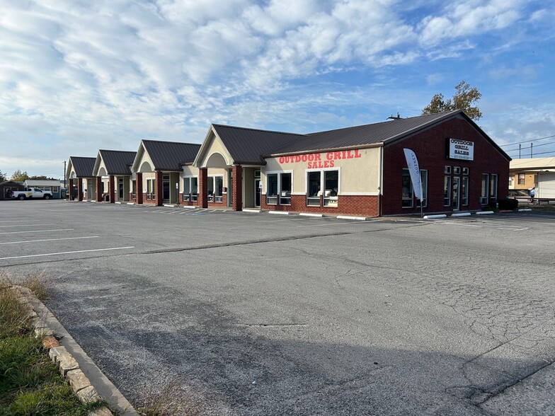 1020 Fort Worth Hwy, Weatherford, TX for sale - Building Photo - Image 3 of 5