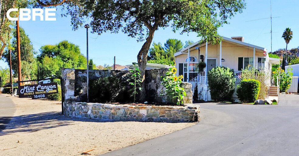 Sierra Hwy, Canyon Country, CA for sale - Primary Photo - Image 1 of 1