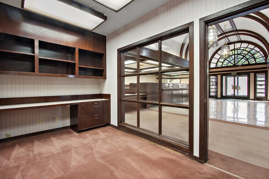 601 Ferry St, Martinez, CA à louer - Photo intérieure - Image 2 de 12