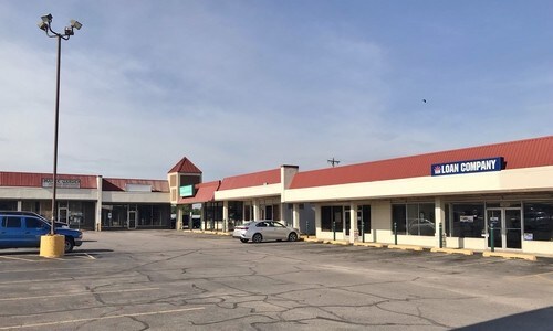 707-753 E Independence St, Shawnee, OK for lease - Building Photo - Image 3 of 6