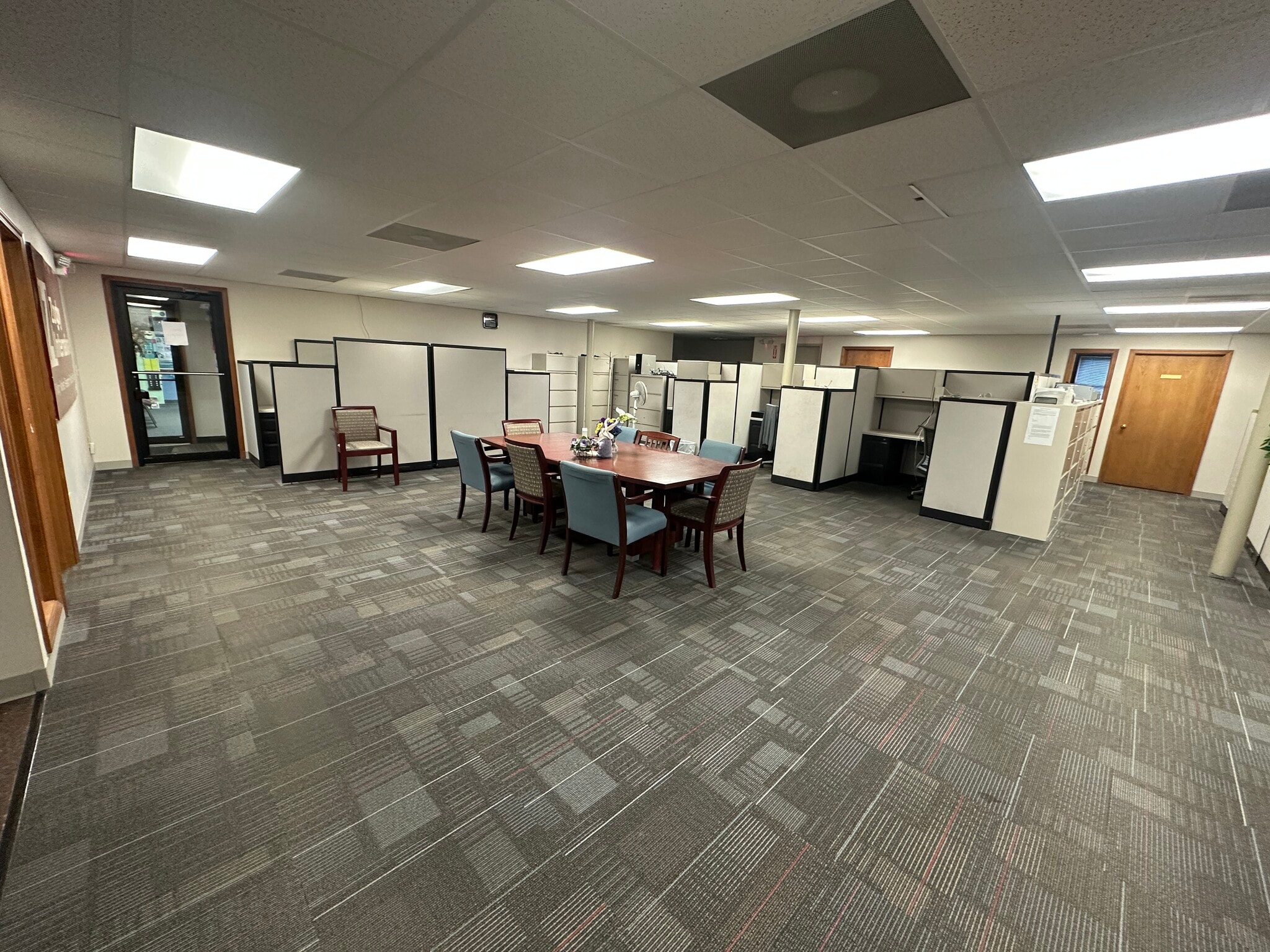 600 French Rd, New Hartford, NY for lease Interior Photo- Image 1 of 3