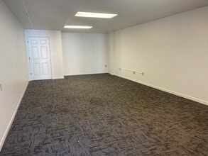 4301 32nd St, Bradenton, FL for lease Interior Photo- Image 2 of 6