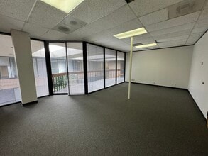 1880 S Dairy Ashford Rd, Houston, TX for lease Building Photo- Image 2 of 5