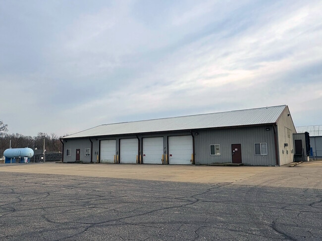 More details for 715 Webber Ave, Three Rivers, MI - Industrial for Lease