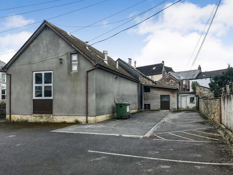 East St, Okehampton à vendre - Photo du bâtiment - Image 2 de 12