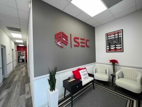 4486 Commerce Dr, Buford, GA à louer Photo intérieure- Image 2 de 17