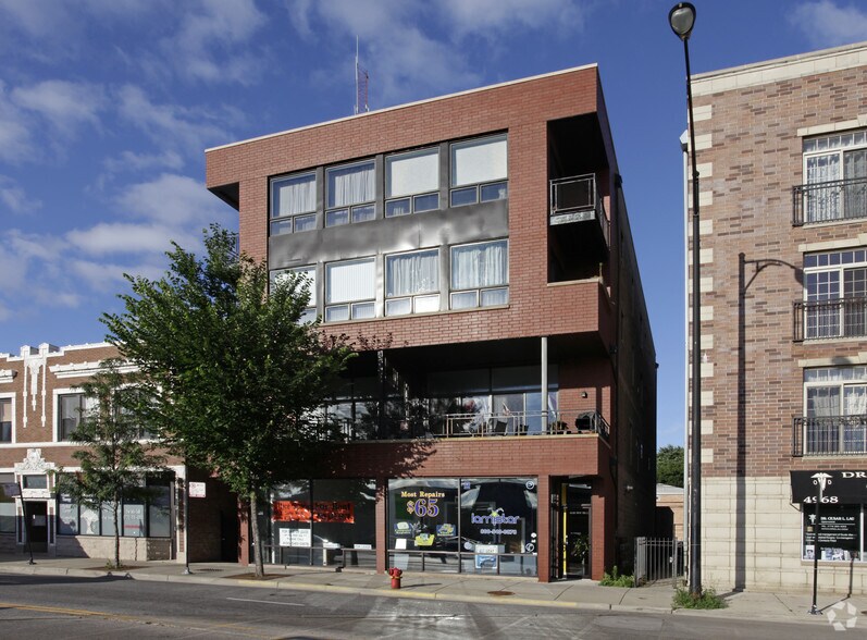 4962 N Milwaukee Ave, Chicago, IL à vendre - Photo du bâtiment - Image 2 de 27