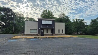 Plus de détails pour 201 Airport Rd, Hot Springs, AR - Bureau/Commerce de détail à louer