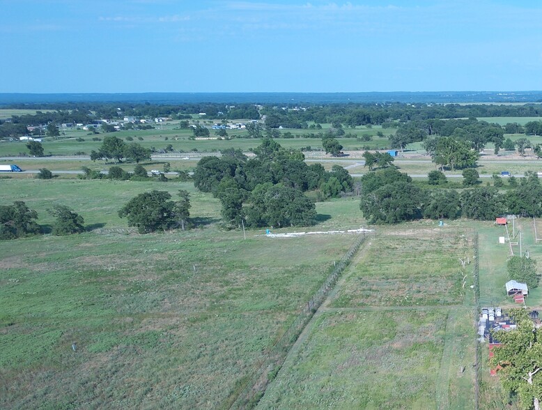 17679 US Highway 77, Marietta, OK for sale - Primary Photo - Image 1 of 2