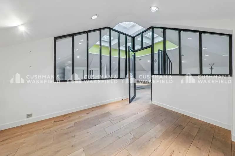 48 Rue De La Bienfaisance, Paris for lease Interior Photo- Image 1 of 6