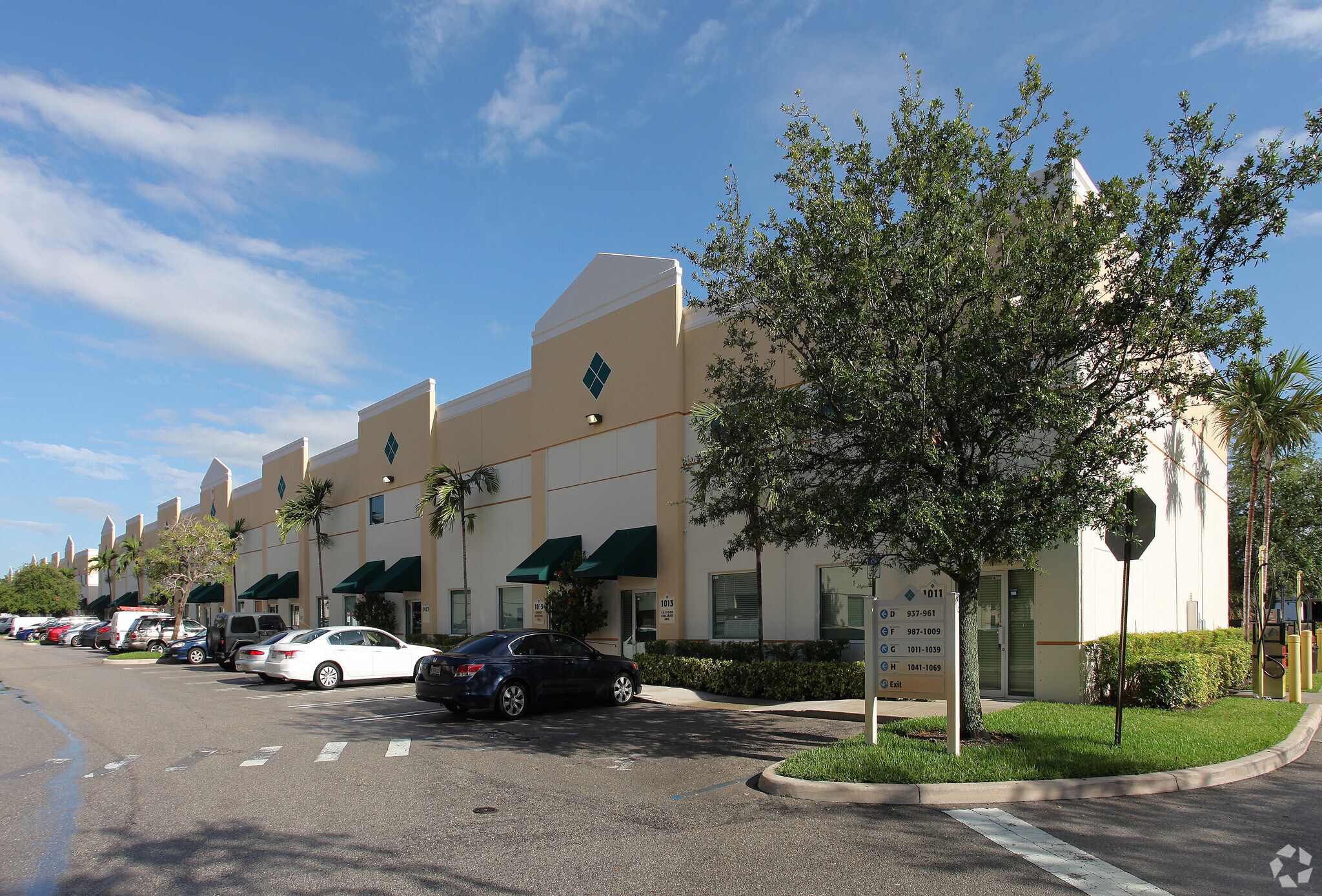 1039-1039 NW 31st Ave, Pompano Beach, FL à louer Photo principale- Image 1 de 27