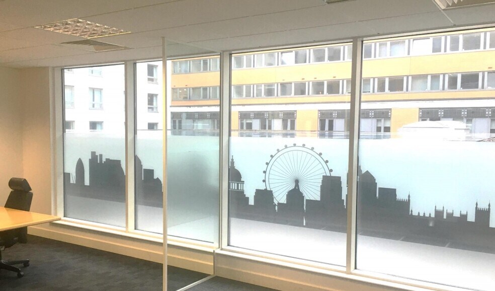 2 Station Ct, Londres à louer - Photo intérieure - Image 3 de 10