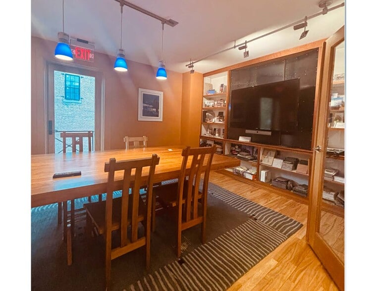 117 Saint Paul St, Burlington, VT for lease - Building Photo - Image 3 of 12
