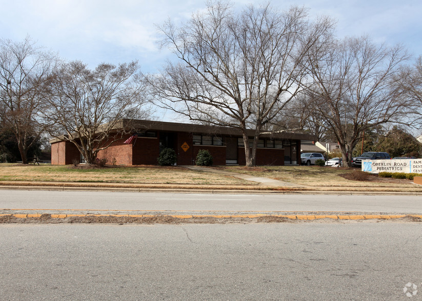 1321 Oberlin Rd, Raleigh, NC for lease - Primary Photo - Image 1 of 5