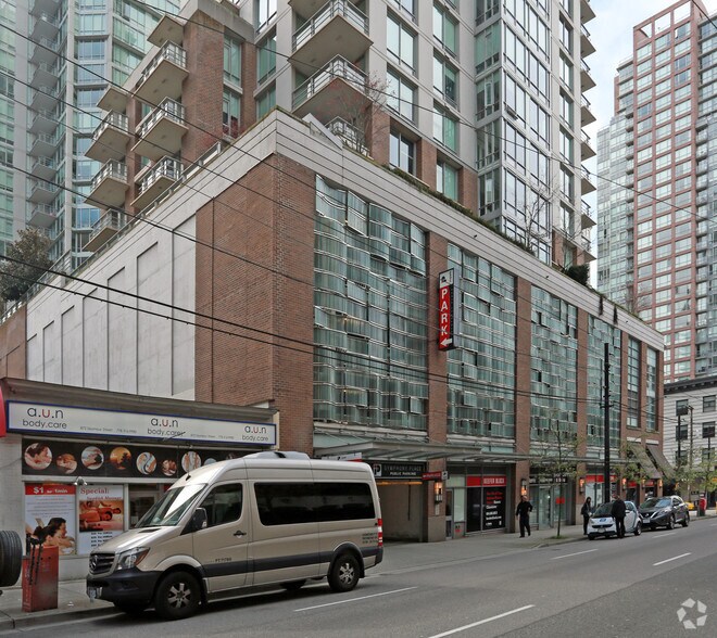 589-599 Smithe St, Vancouver, BC à louer - Photo du bâtiment - Image 3 de 9