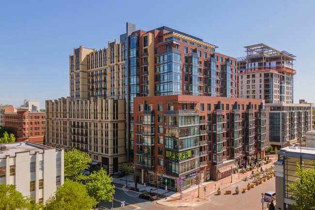 Plus de détails pour 44 Maryland Ave, Rockville, MD - Commerce de détail à louer