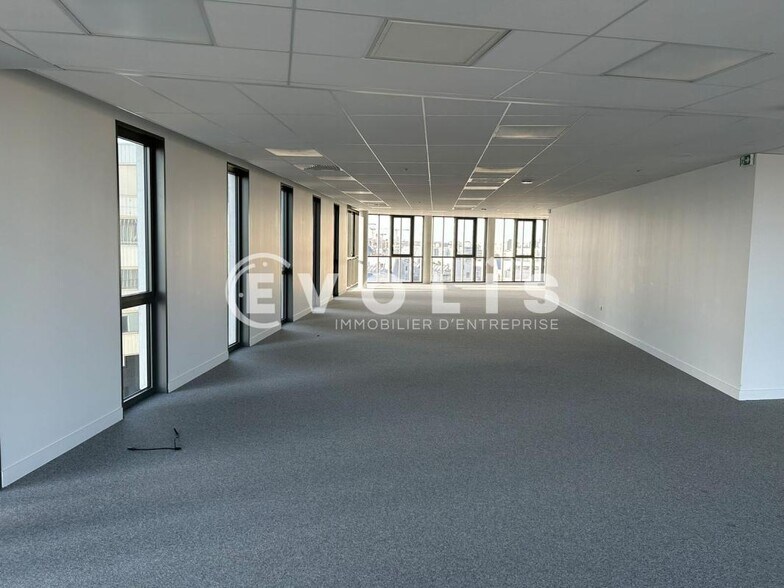 19-21 Rue Carle Vernet, Bordeaux for lease - Building Photo - Image 3 of 9