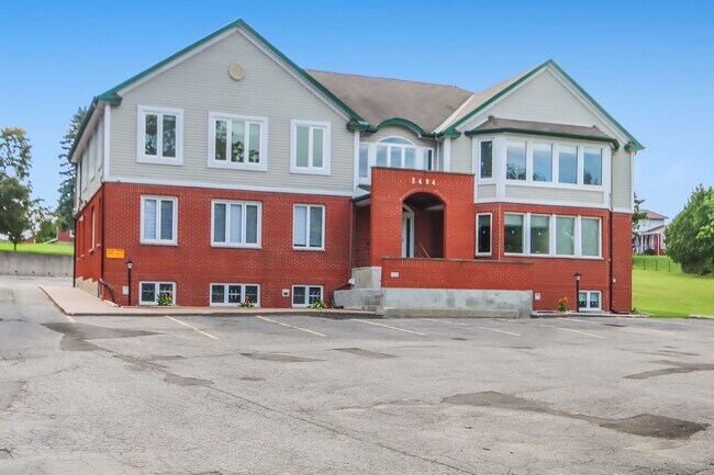 Plus de détails pour 5494 Manotick Main St, Manotick, ON - Bureau/Médical à louer