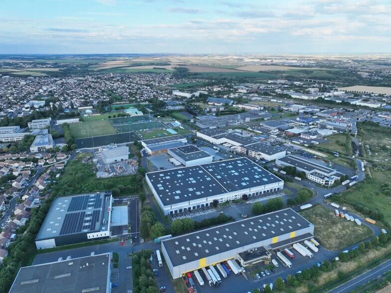 Industriel dans Goussainville à louer - Aérien - Image 3 de 6