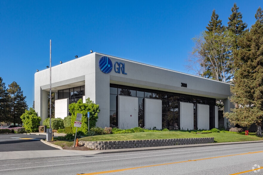 3000 Lakeside Dr, Santa Clara, CA for lease - Primary Photo - Image 3 of 26