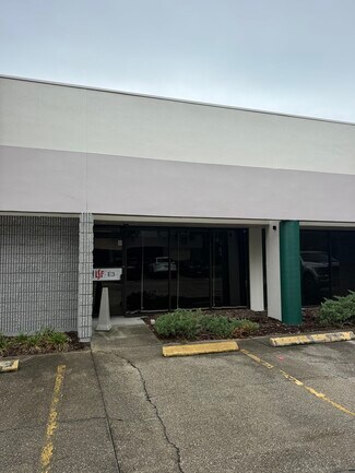Plus de détails pour 1748 Independence Blvd, Sarasota, FL - Local d'activités à louer