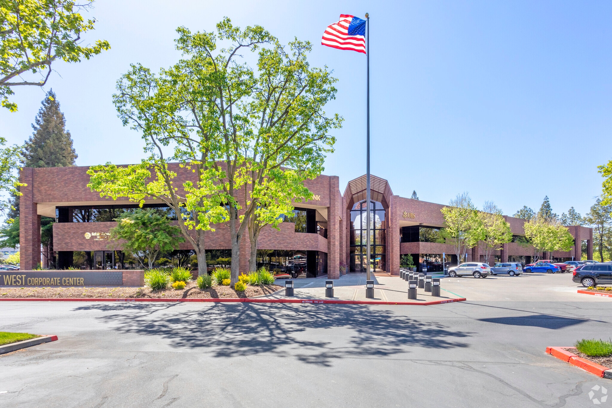 1610 Arden Way, Sacramento, CA for lease Primary Photo- Image 1 of 13