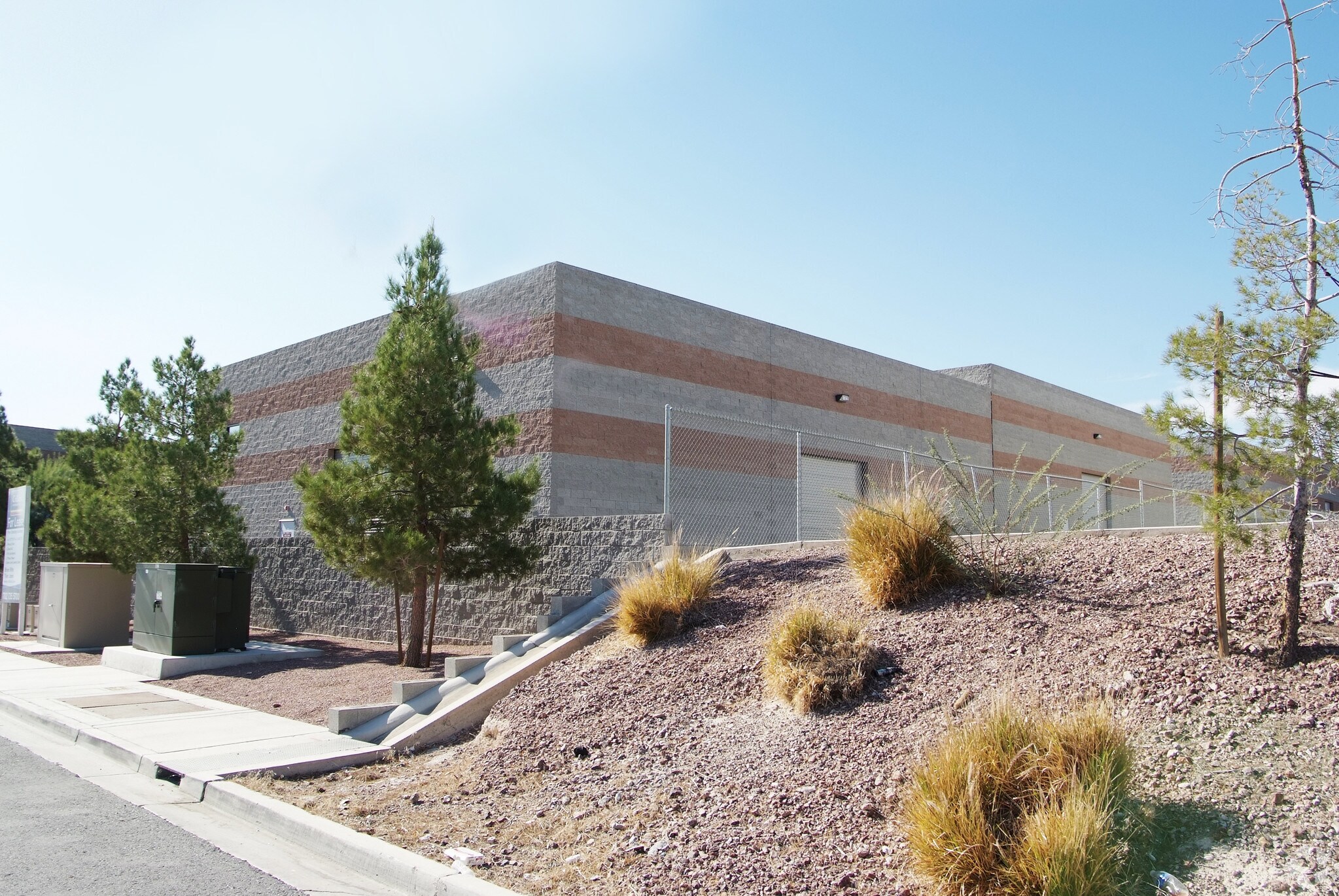 4737-4741 Vandenberg, North Las Vegas, NV à louer Photo principale- Image 1 de 8