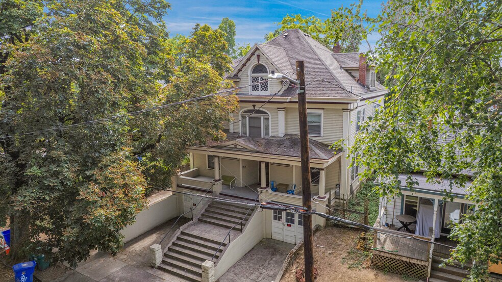 1626 SE Alder St, Portland, OR à vendre - Photo du bâtiment - Image 3 de 29