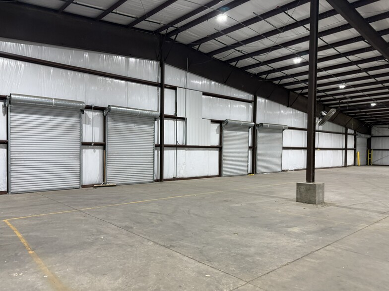 60063 Puckett Dr, Amory, MS à louer - Photo du bâtiment - Image 3 de 7
