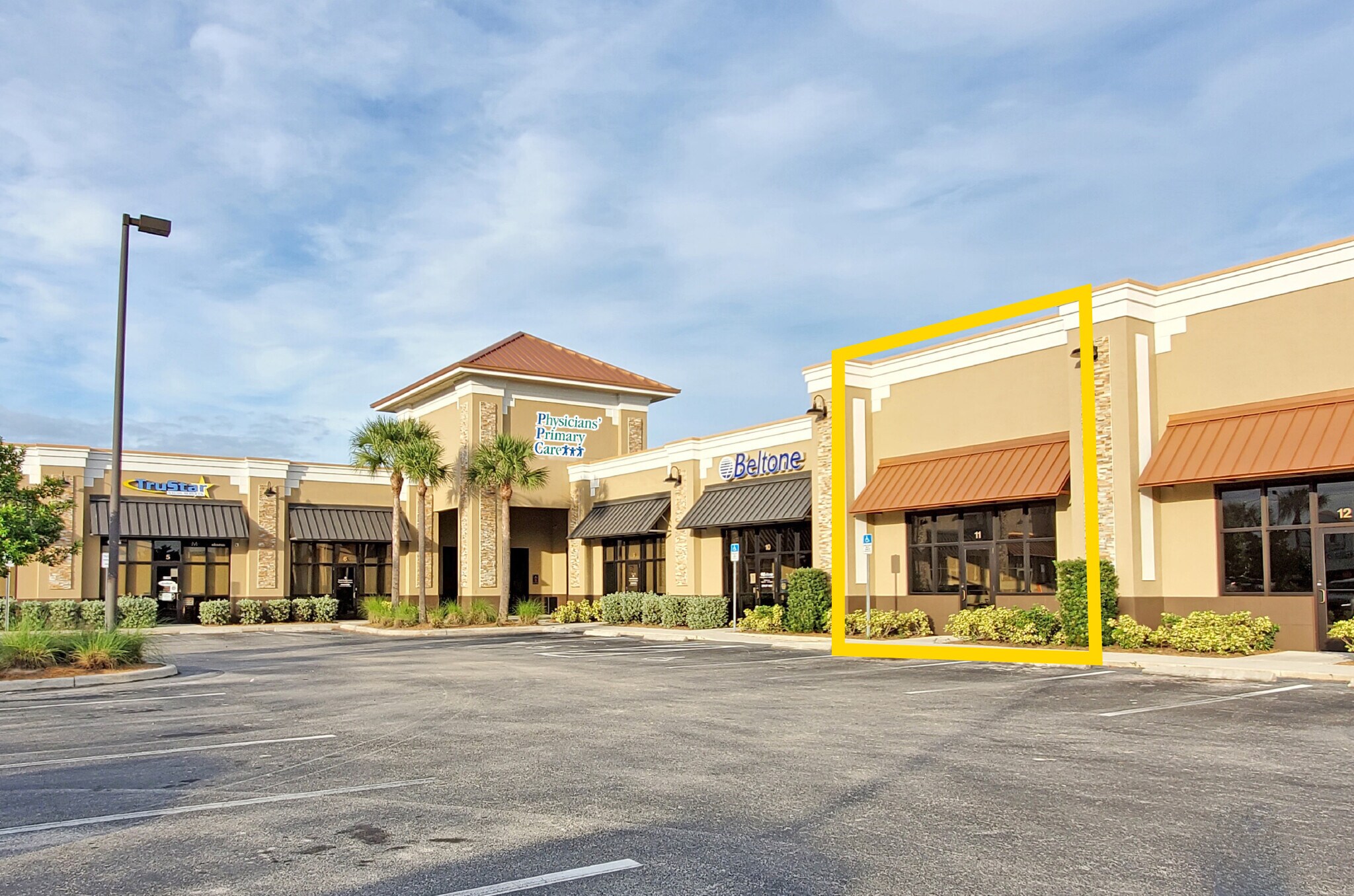 13195 Metro Pky, Fort Myers, FL à louer Photo du bâtiment- Image 1 de 16