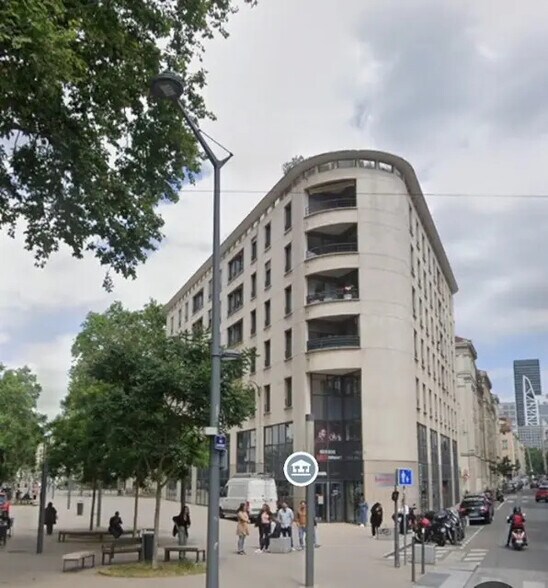 106 Avenue Maréchal De Saxe, Lyon à louer - Photo du bâtiment - Image 2 de 14