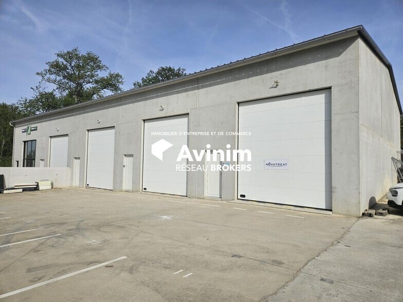 Industrial in Ceyzériat for sale - Building Photo - Image 1 of 5