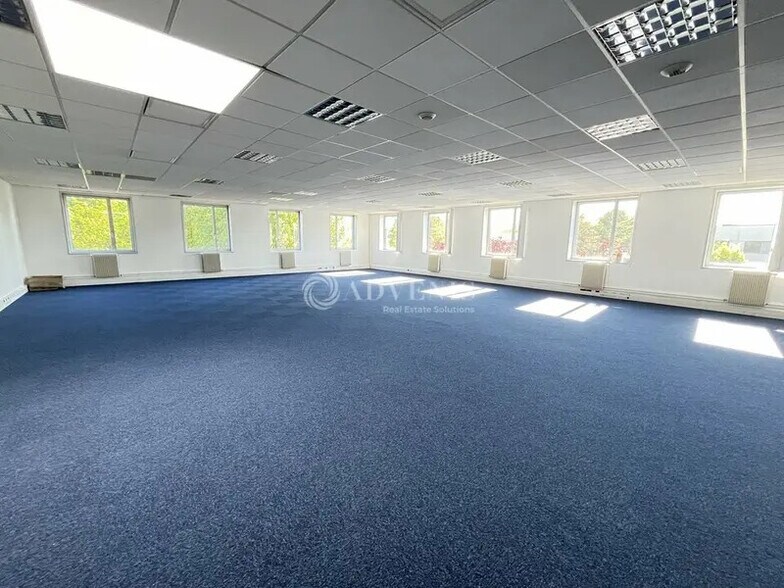 Office in Villepinte for sale - Interior Photo - Image 3 of 7